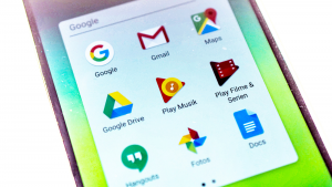 Google-Apps-on-Phone-Screen